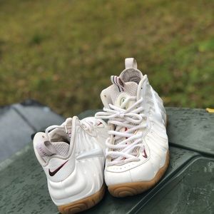 Foamposits Gucci white